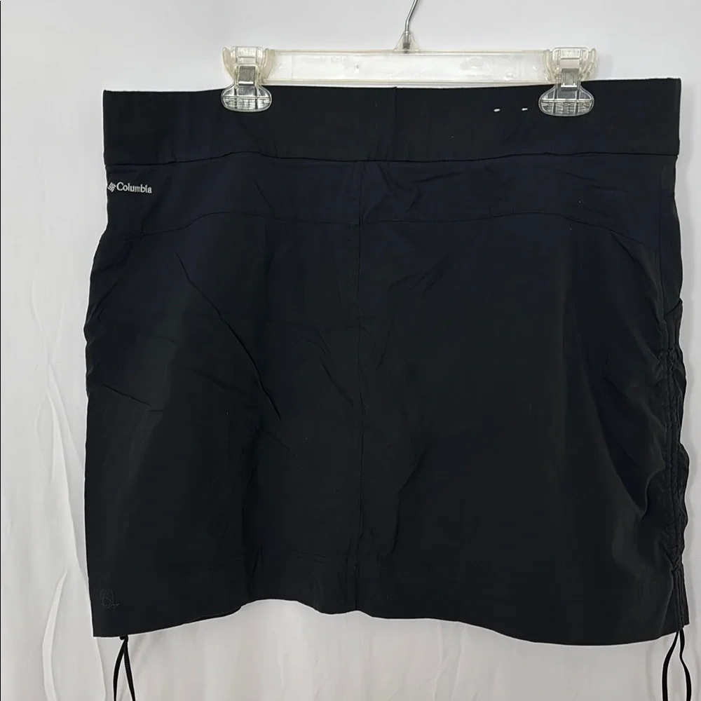 Columbia Chic Black Skort with Side Drawstrings - Picture 4 of 5